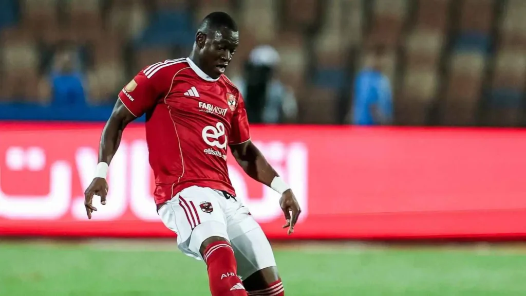 فيفا العرب |تطور جديد حول تجديد عقد أليو ديانج مع الأهلي.. تفاصيل الاتفاق والمدة المالية