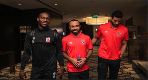 فيفا العرب |تفاصيل الأزمة بين الشناوي وأفشة بعد مباراة الأهلي وسيراميكا