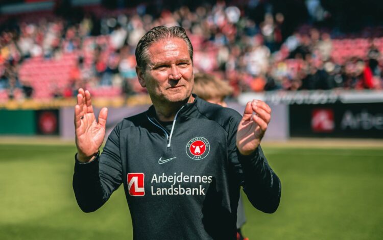 فيفا العرب |نادي بولندي يقترب من ضم الدنماركي توماس توماسبيرج الذي يفاوضه الأهلي