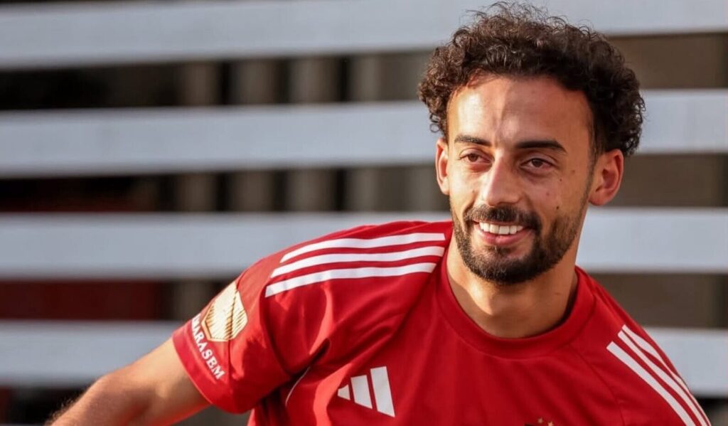 فيفا العرب |الأهلي يقترب من حسم ملف تجديد عقد “أحمد عبد القادر” مقابل مالي ضخم