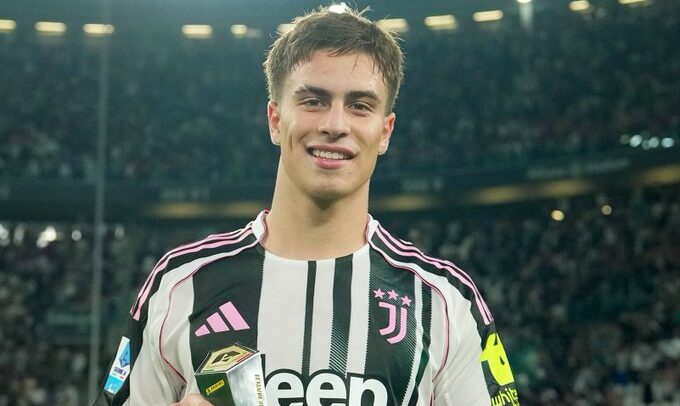 فيفا العرب |مانشستر يونايتد يُجهز عرضًا قياسيًا للتعاقد مع النجم التركي “كينان يلدز”