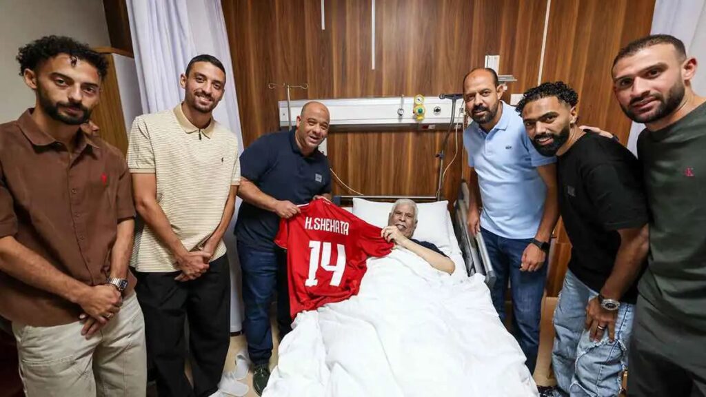 فيفا العرب |نجوم الأهلي يزورون حسن شحاتة في المستشفى ويعبرون عن دعمهم