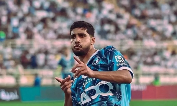 فيفا العرب |إبراهيم عادل يكشف موقفه من عرض الأهلي ويؤكد طموحه في الاحتراف الأوروبي