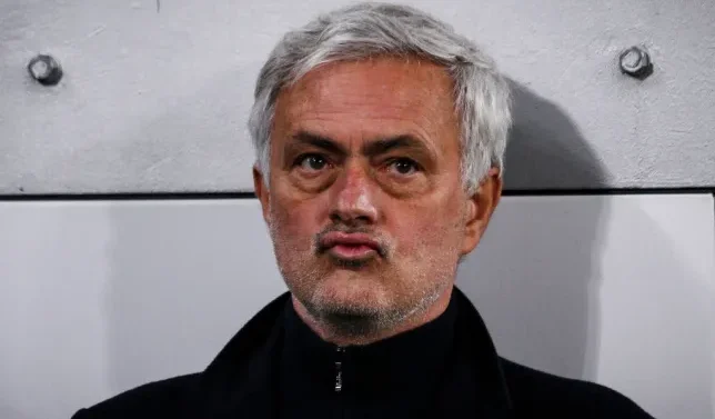 فيفا العرب |مستقبل مورينيو مع بنفيكا يواجه تحدياً كبيراً وسط تطورات مرتبطة بمانشستر يونايتد