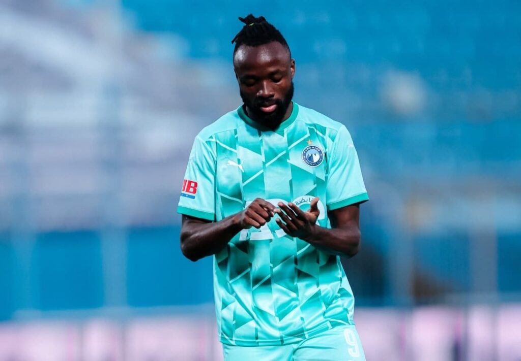 فيفا العرب |الأهلي ينافس عرضًا سعوديًا قويًا لضم ماييلي