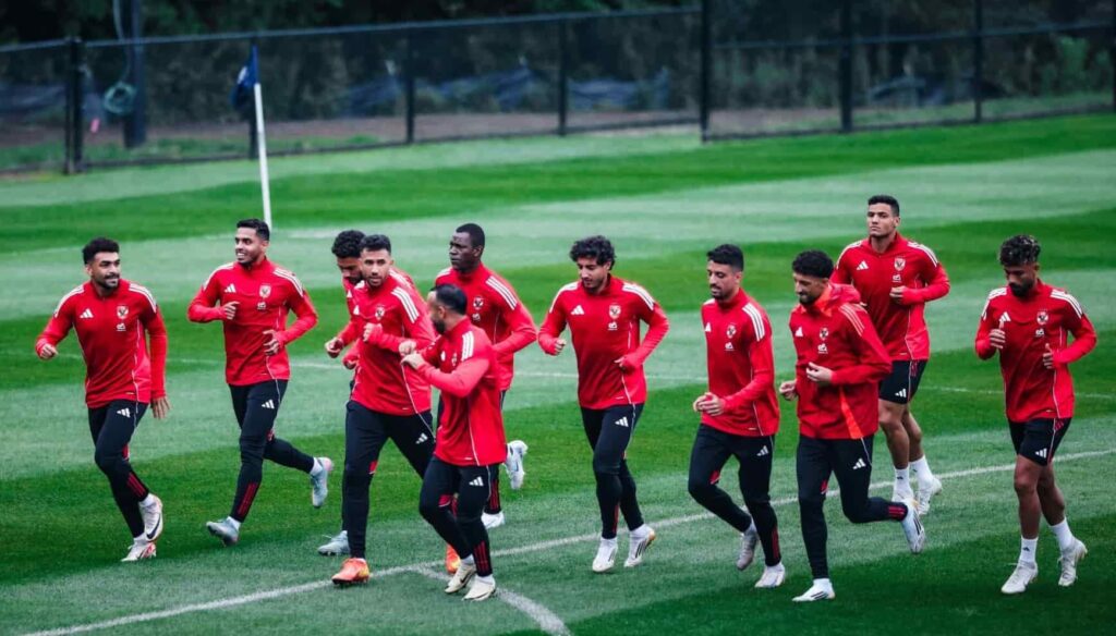 فيفا العرب |نجم الأهلي يطلب 50 مليون جنيه سنوياً لتجديد عقده.. تفاصيل مفاوضات حصرية