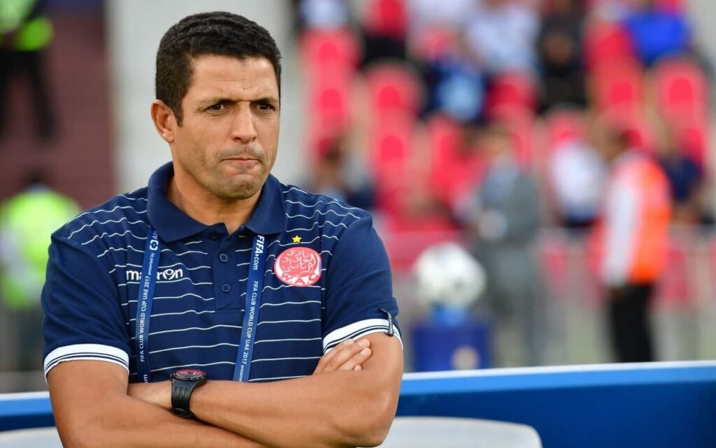 فيفا العرب |الزمالك يطرق أبواب المغرب: حسين عموتة يدخل بقوة دائرة المرشحين لقيادة الفريق