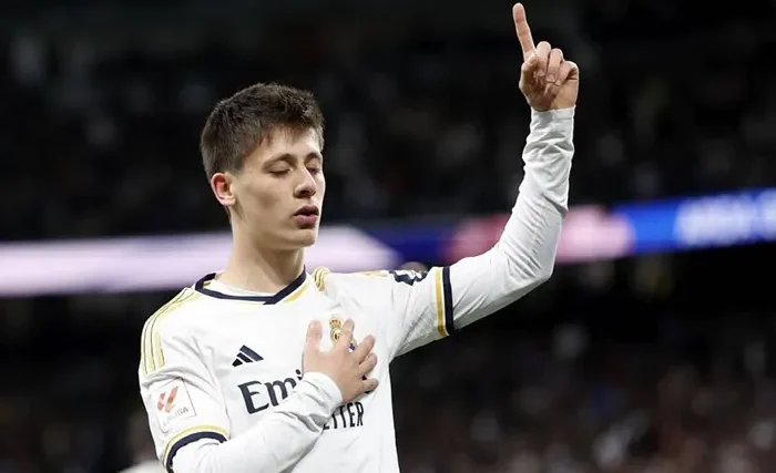 فيفا العرب |شكوك في العاصمة الإسبانية: هل يُعاني أردا جولر من “عقدة الكبار” داخل ريال مدريد؟