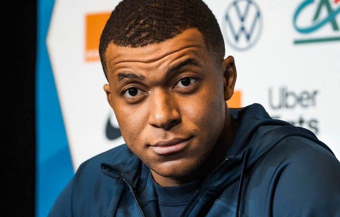 فيفا العرب |حرب علنية بين كيليان مبابي وباريس.. تعويض متبادل بـ 420 مليون يورو