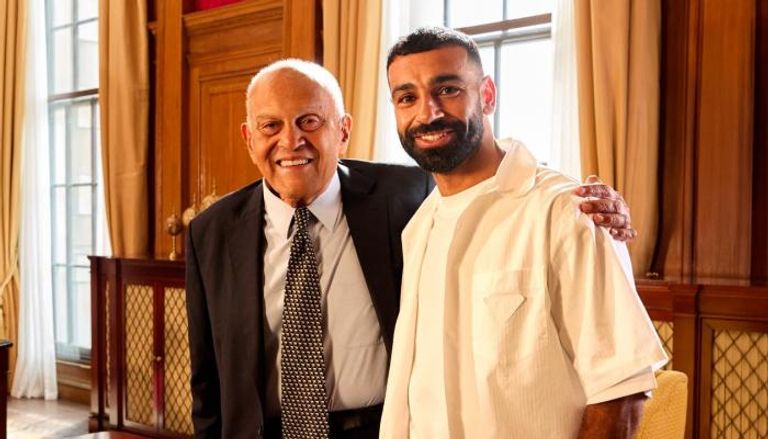 فيفا العرب |محمد صلاح يكشف عن الدافع وراء نجاحه في حوار خاص مع الدكتور مجدي يعقوب