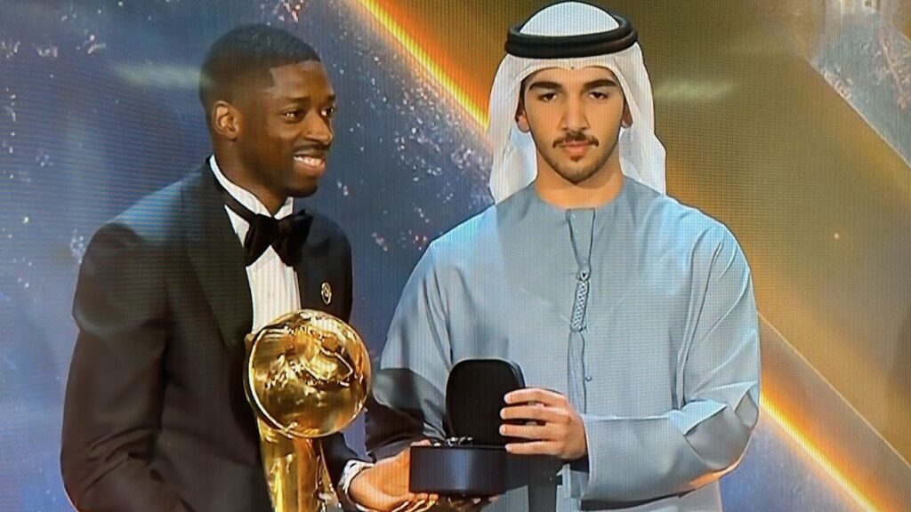 فيفا العرب |رسميًا: ديمبيلي يتوج بجائزة أفضل لاعب في العالم من جلوب سوكر