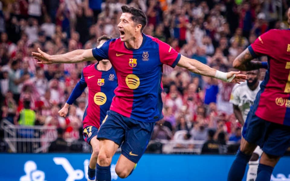 فيفا العرب |برشلونة يُجمد مفاوضات تجديد “ليفاندوفسكي” لنهاية الموسم