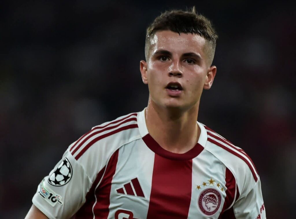 فيفا العرب |صراع شرس بين يونايتد وأرسنال لخطف “جوهرة” أولمبياكوس