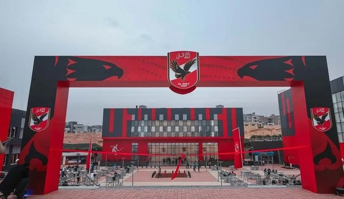 فيفا العرب |ميركاتو الأهلي يشتعل.. “الضوء الأخضر” من توروب يقرب نجم جزائري من القلعة الحمراء