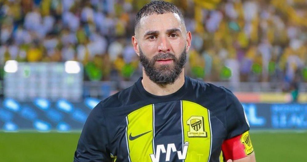 فيفا العرب |عملاق تركي يفتح أبواب الخروج لـ بنزيما من جحيم أزمة التجديد في الاتحاد