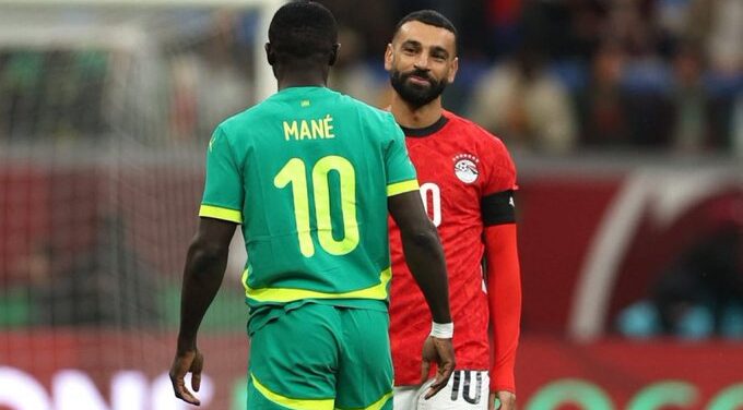 فيفا العرب |بين الصدمة وكبرياء القائد.. ما هي القصة وراء إبتسامة صلاح المثيرة للجدل بعد وداع إفريقيا؟