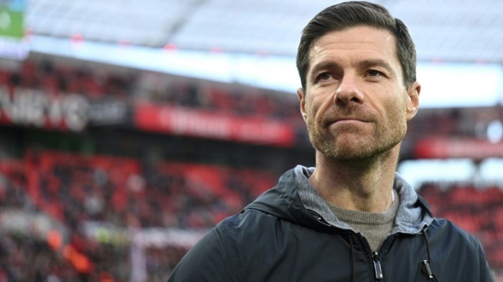 فيفا العرب |جماهير ليفربول تستنجد بتشابي ألونسو لإنقاذ موسم الريدز