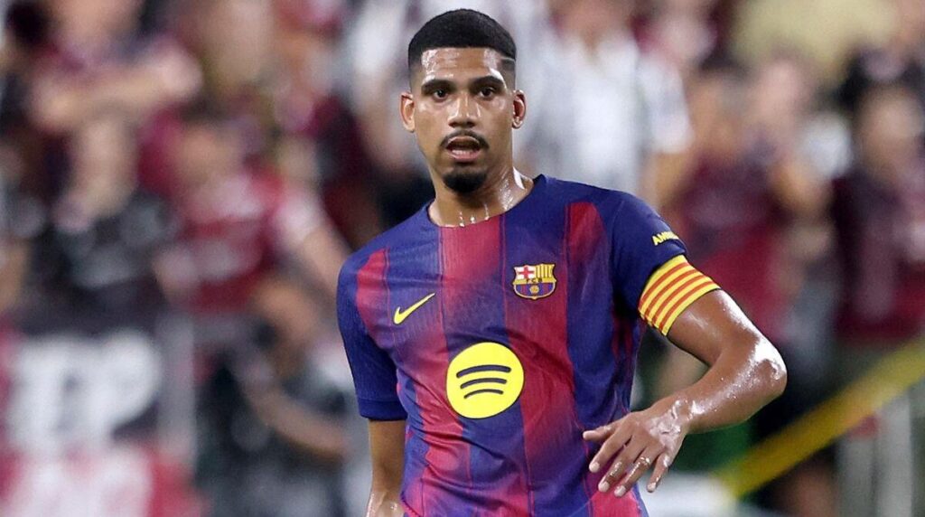 فيفا العرب |توتنهام يغري برشلونة بعرض رسمي لخطف “القائد” أراوخو