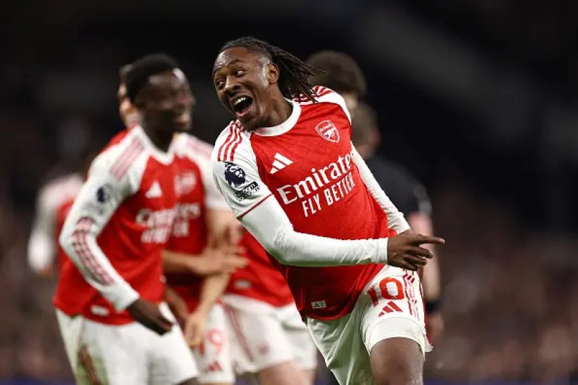 فيفا العرب |إبريتشي إزي يشيد بأداء أرسنال بعد الفوز على توتنهام