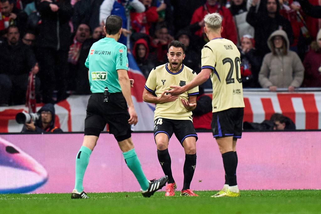 فيفا العرب |الكشف عن حجم إصابة إريك جارسيا وموقفه من مواجهة ليفانتي