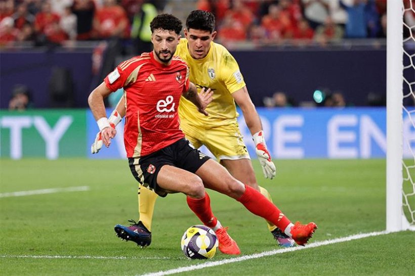 فيفا العرب |تفاصيل عرض بيراميدز للتعاقد مع وسام أبو علي