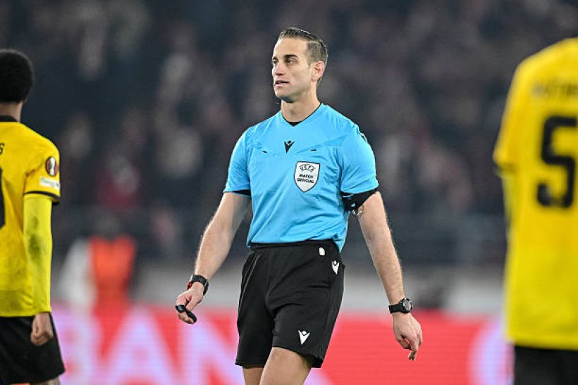 فيفا العرب |حكم مباراة برشلونة وليفانتي في الدوري الإسباني