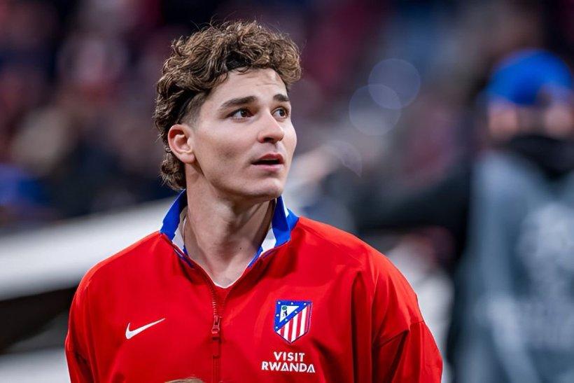 فيفا العرب |سيميوني يرفض مناقشة مستقبل ألفاريز