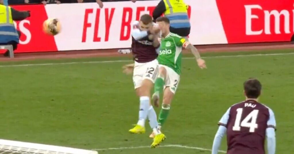 فيفا العرب |طرد حارس مرمى أستون فيلا عندما اتخذ الحكم “أسوأ قرار على الإطلاق” في مباراة مجنونة بكأس الاتحاد الإنجليزي | كرة القدم | رياضة