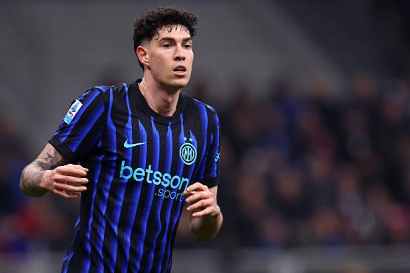 فيفا العرب |مانشستر يونايتد يعطي الأولوية لمدافع إنتر ميلان