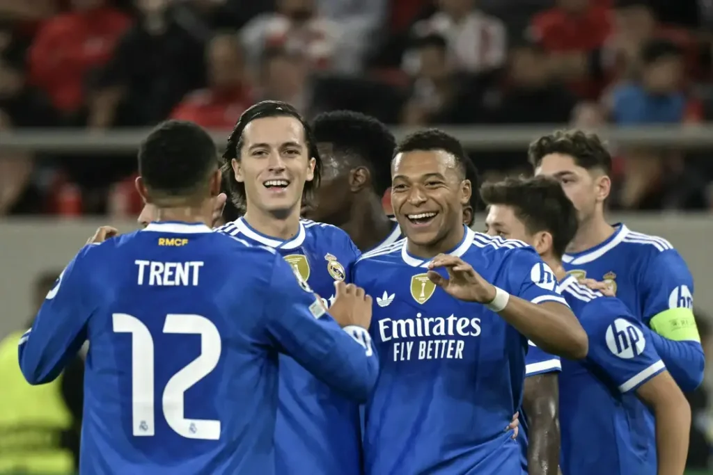 فيفا العرب |موعد مباراة ريال مدريد اليوم ضد بنفيكا والقنوات الناقلة في ذهاب ملحق أبطال أوروبا