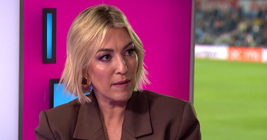 فيفا العرب |يقول كيتس لشيرر “لا تحاول مهاجمتي” في لحظة محرجة على الهواء مباشرة على قناة بي بي سي | كرة القدم | رياضة