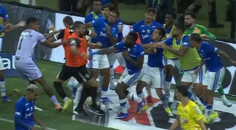 فيفا العرب |23 بطاقة حمراء في مباراة كرة قدم في البرازيل