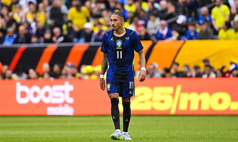 فيفا العرب |إصابة رافينيا أبعدته عن برشلونة لمدة 5 أسابيع