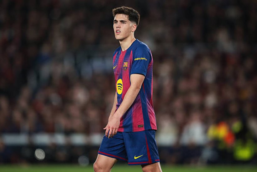 فيفا العرب |احتدام المنافسة في الدوري الإنجليزي للتعاقد مع مدافع برشلونة