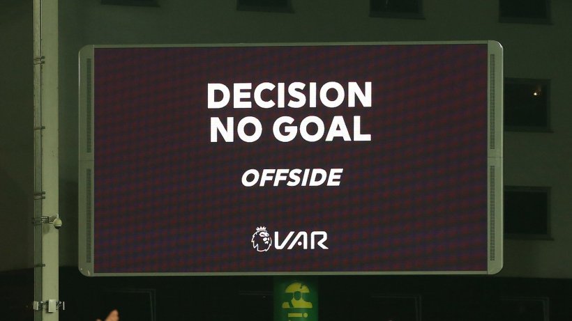 الفيفا يعلن تطبيق قانون فينغر في الدوري الكندي