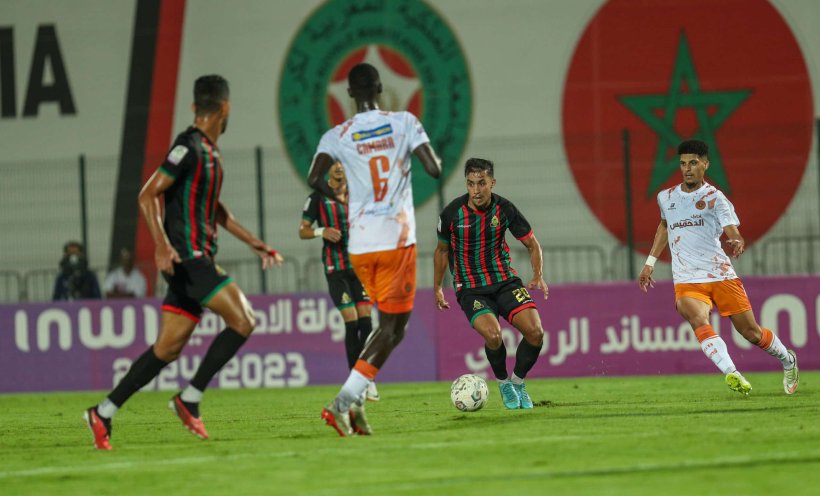 الكاف يهدد الجيش الملكي بعقوبات صارمة قبل مواجهة نهضة بركان