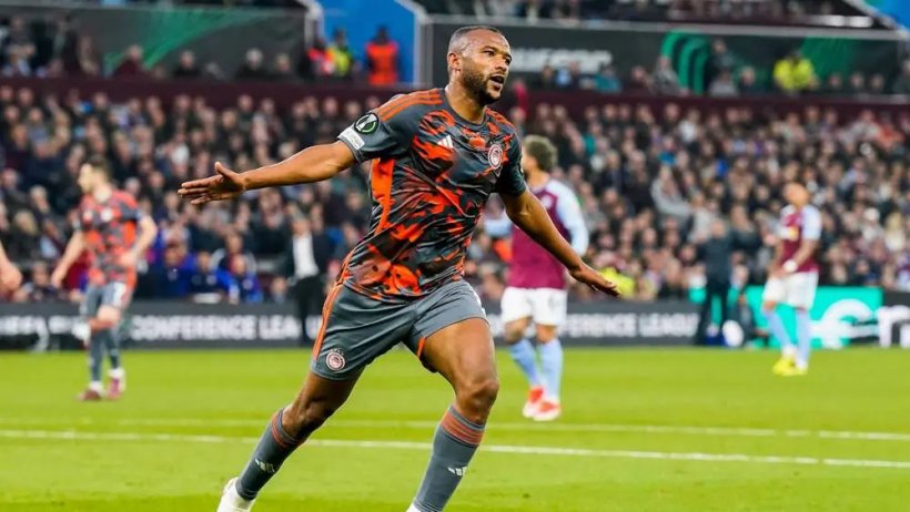 فيفا العرب |الكعبي يدخل قائمة أفضل 20 هدافًا في تاريخ أولمبياكوس