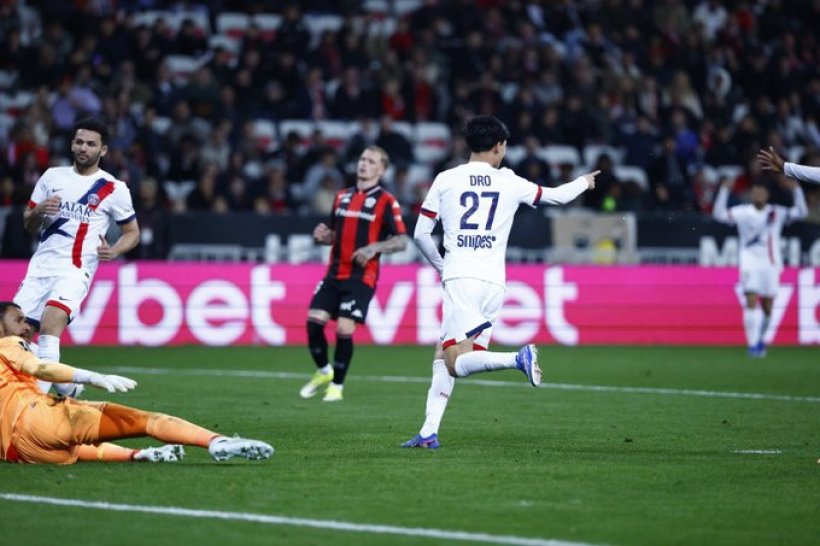 فيفا العرب |باريس سان جيرمان يتصدر الدوري الفرنسي بفوزه على نيس