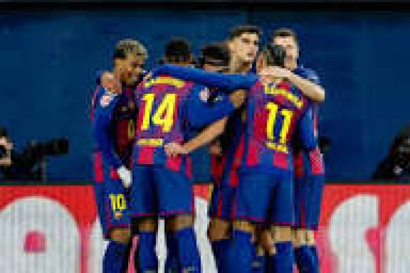 فيفا العرب |برشلونة يرتدي شارة سوداء في سان ماميس.. اكتشف السبب