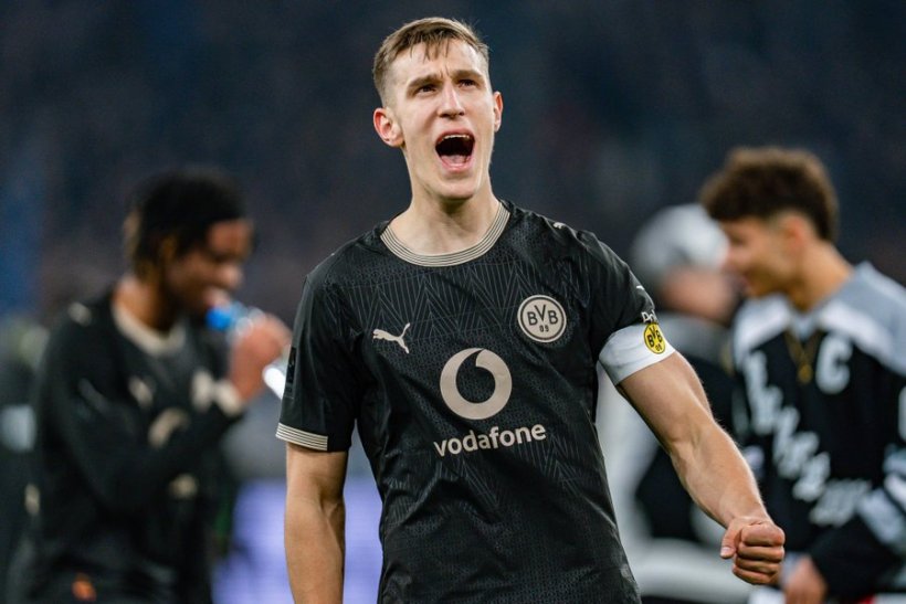 فيفا العرب |دورتموند يتفق مع ممثلي شلوتربيك على عقد جديد