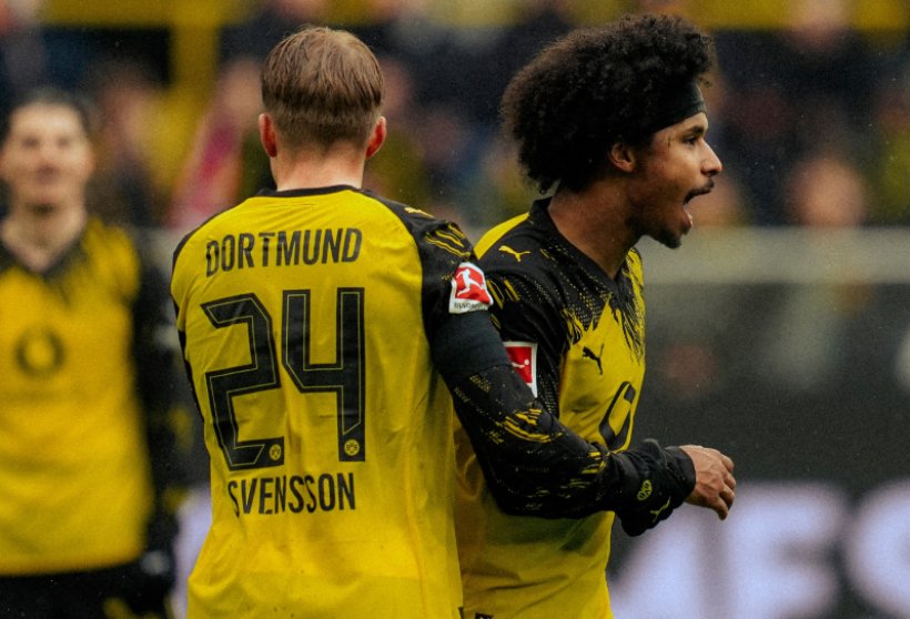 فيفا العرب |دورتموند يهزم أوجسبورج بثنائية في الدوري الألماني