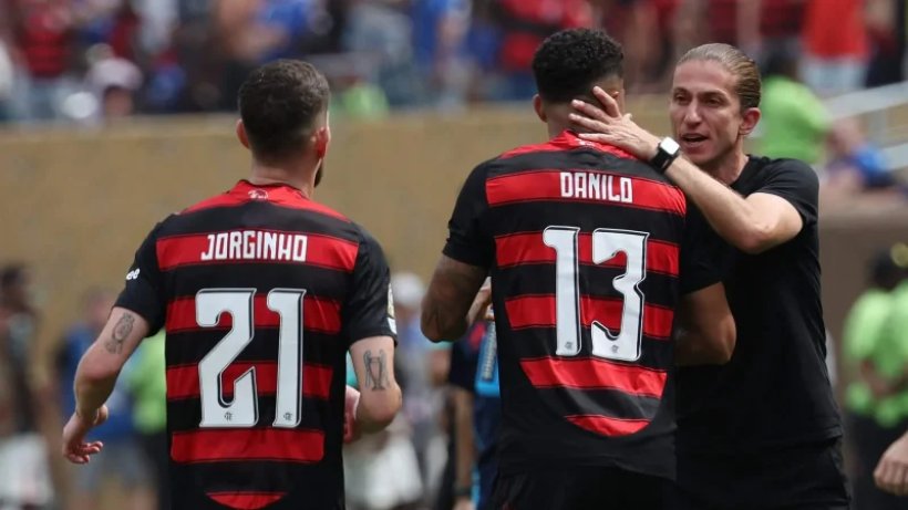 فيفا العرب |فلامنجو يطرد فيليبي لويس