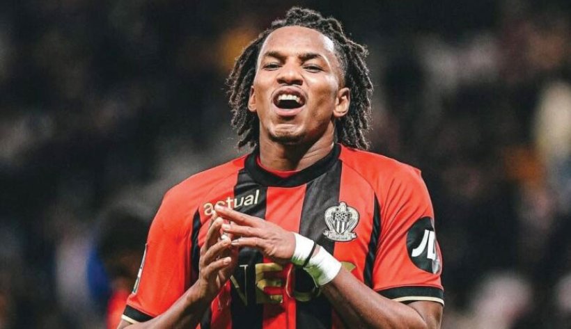 فيفا العرب |مدرب نيس ينتقد الحالة البدنية لبوداوي قبل معسكر المنتخب الجزائري