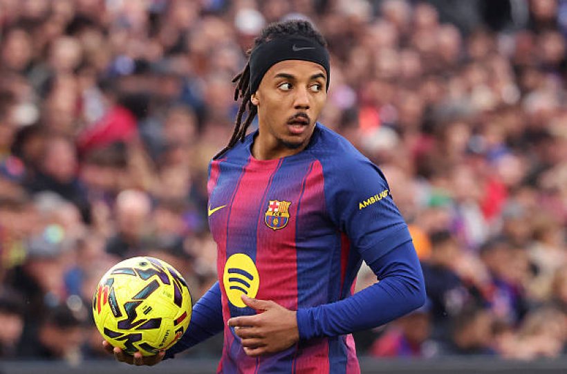 الاهتمام الأوروبي المتزايد بـ كوندي يضع برشلونة في موقف صعب