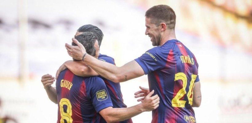 الكلاسيكو المنتظر بين أساطير برشلونة وريال مدريد في ميامي