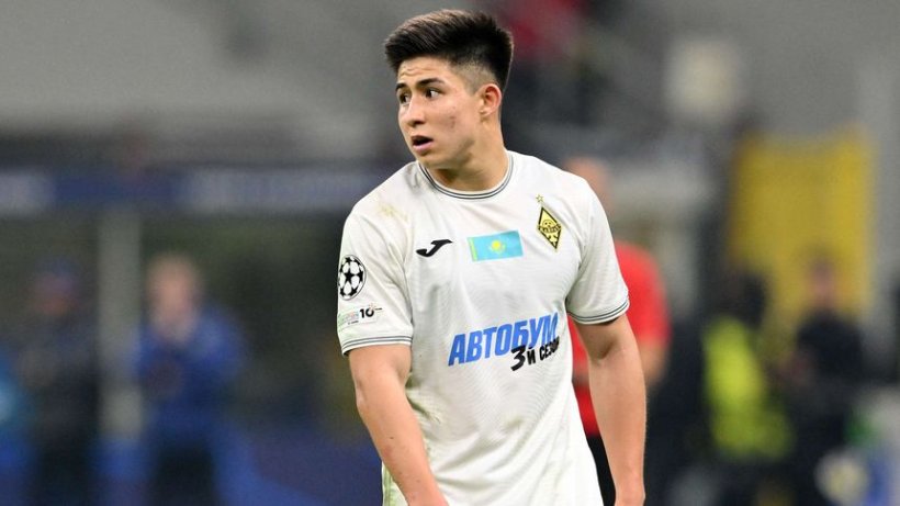 برشلونة تكتشف الماسة الكازاخستانية وتضعها تحت المراقبة