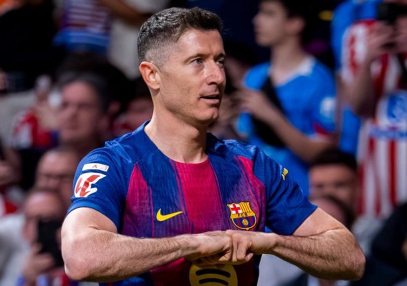 برشلونة يضع شروطًا لتجديد عقد ليفاندوفسكي