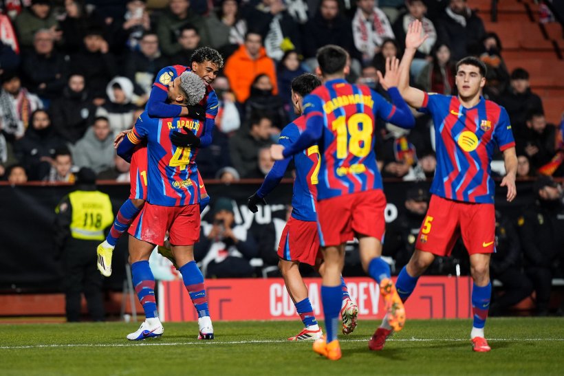 ماكينة فليك الهجومية: برشلونة على أعتاب دخول التاريخ بالهدف رقم 300