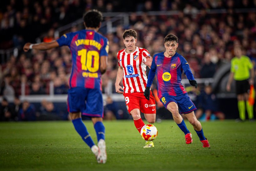 برشلونة يواجه تحدي “الريمونتادا” أمام أتلتيكو مدريد في دوري أبطال أوروبا