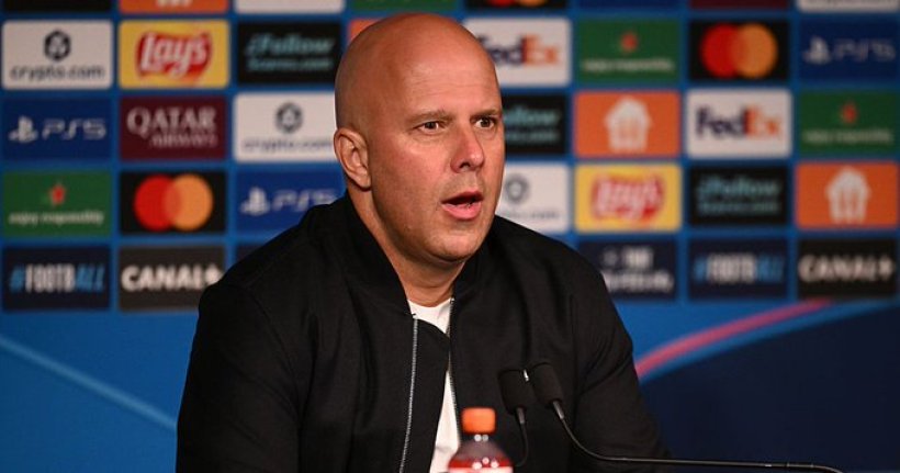 تصريحات سلوت قبل مباراة ليفربول وباريس في دوري أبطال أوروبا